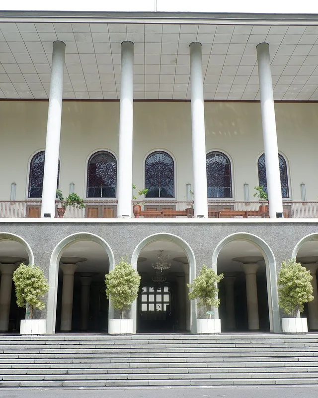 Gedung Balairung UGM